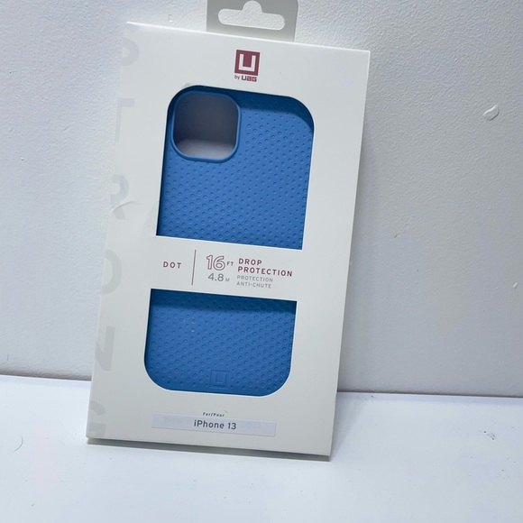 A UAG for an  Iphone 13 - Picture 3 of 3